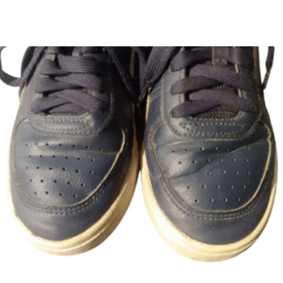 Boy's Puma Sneaker        Size 5.5C - Picture 4 of 6